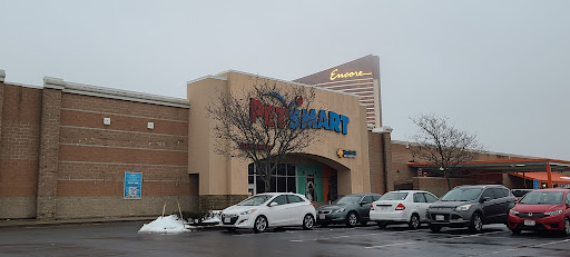 Pet Supply Store «PetSmart», reviews and photos, 5 Mystic View Rd, Everett, MA 02149, USA