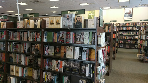 Book Store «Barnes & Noble», reviews and photos, 102 Dorset St, South Burlington, VT 05403, USA