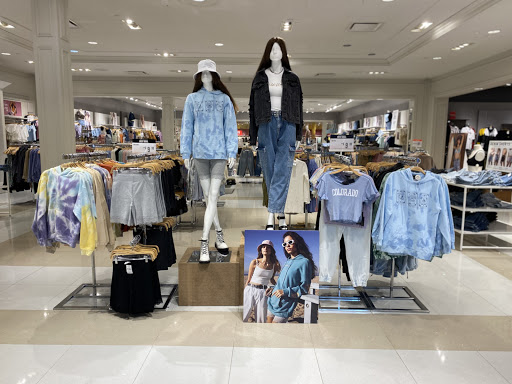 Clothing Store «Forever 21», reviews and photos, 755 NJ-18, East Brunswick, NJ 08816, USA