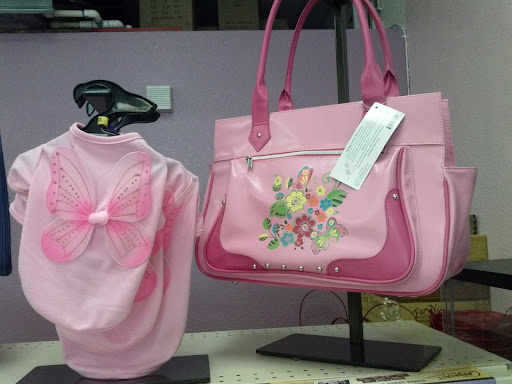 Pet Supply Store «Haute Dogs Boutique & Barkery», reviews and photos, 507 Georgia St, Vallejo, CA 94590, USA