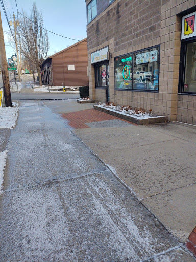 Video Game Store «Voltage Video Games», reviews and photos, 122 E Seneca St, Manlius, NY 13104, USA