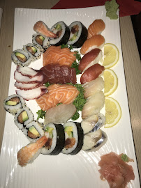 Plats et boissons du Restaurant japonais Arito Sushi à Levallois-Perret - n°2