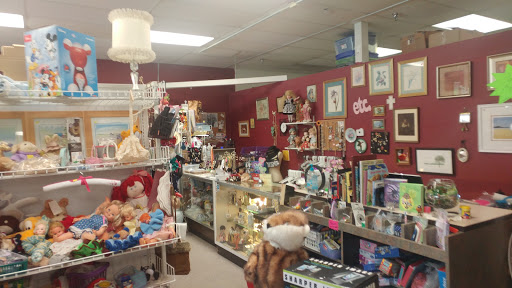 Thrift Store «Treasures Galore The Indoor Garage Sale Thrift Store», reviews and photos, 1964 Rahncliff Ct #800, Eagan, MN 55122, USA