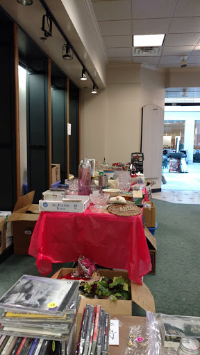 Shopping Mall «Crossroads Mall», reviews and photos, 7400 Dodge St, Omaha, NE 68114, USA