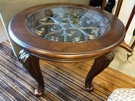 Consignment Shop «New Leaf Home Furnishings», reviews and photos, 2449 Pierce Dr #3, Spring Grove, IL 60081, USA