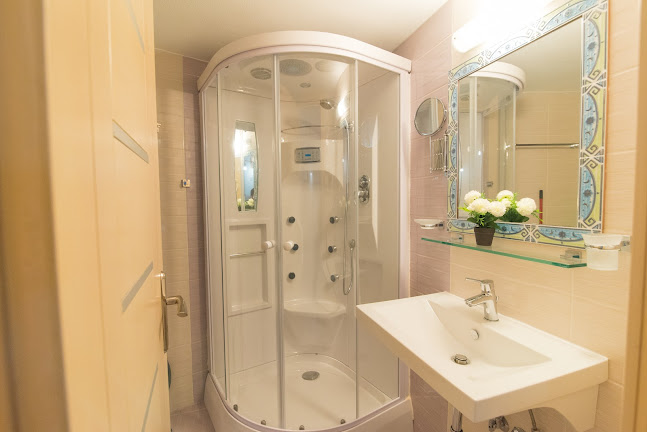 All Saints-Villas - Αθλητικό συγκρότημα