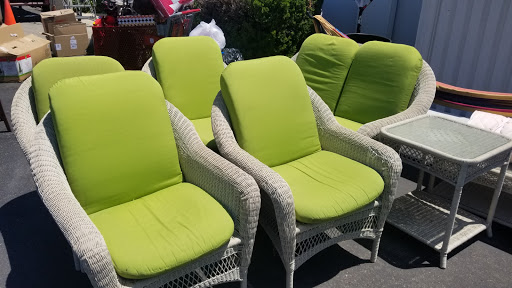 Thrift Store «The Salvation Army Family Store and Donation Center», reviews and photos