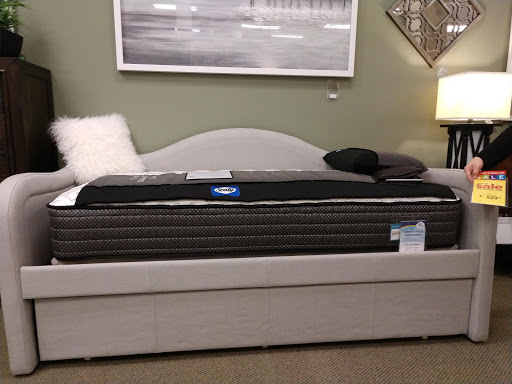 Furniture Store «Raymour & Flanigan Furniture and Mattress Store», reviews and photos, 1360 S Washington St, North Attleborough, MA 02760, USA