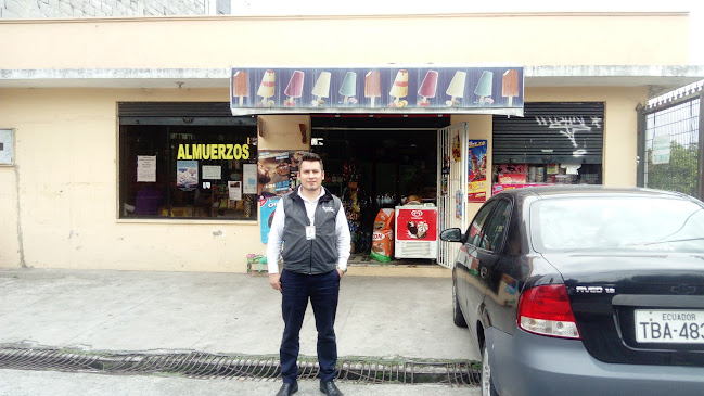 Opiniones de Tienda Y Panadería en Quito - Tienda