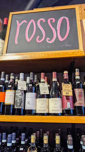 Wine Store «Printers Row Wine Shop», reviews and photos, 719 S Dearborn St, Chicago, IL 60605, USA