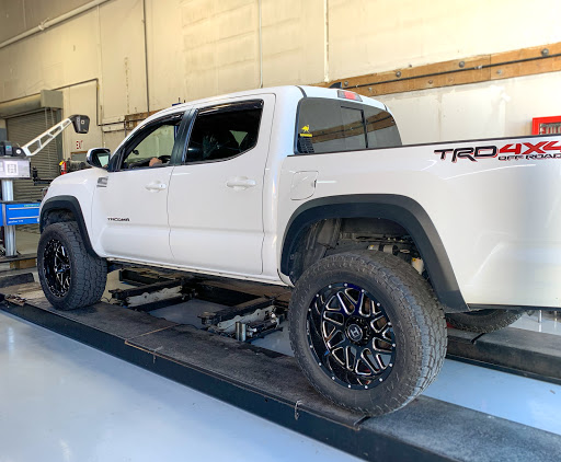 Auto Repair Shop «Pegoraro Auto Repair», reviews and photos, 3110 NE Minnehaha St, Vancouver, WA 98663, USA