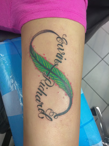 Tattoo Shop «East Providence Tattoo», reviews and photos, 2399 Pawtucket Ave, East Providence, RI 02914, USA