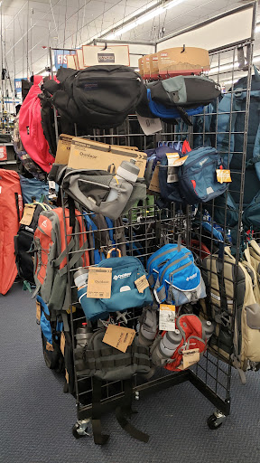 Sporting Goods Store «Big 5 Sporting Goods», reviews and photos, 22631 Bothell Everett Hwy a, Bothell, WA 98021, USA