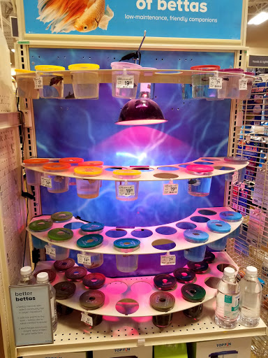 Pet Supply Store «PetSmart», reviews and photos, 1850 30th St, Boulder, CO 80301, USA