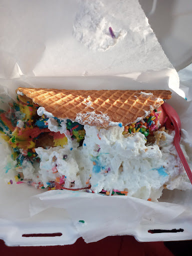 Ice Cream Shop «Milkhouse Ice Cream and Coffee Cafe», reviews and photos, 4189 Keewahdin Rd, Fort Gratiot Twp, MI 48059, USA