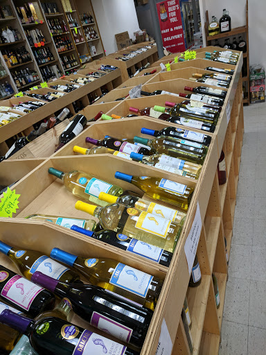 Liquor Store «Times Square Liquors», reviews and photos, 891 Broadway, Bayonne, NJ 07002, USA