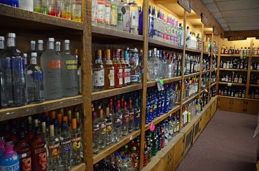 Liquor Store «Point Package Liquors», reviews and photos, 3030 E 10th St, Jeffersonville, IN 47130, USA