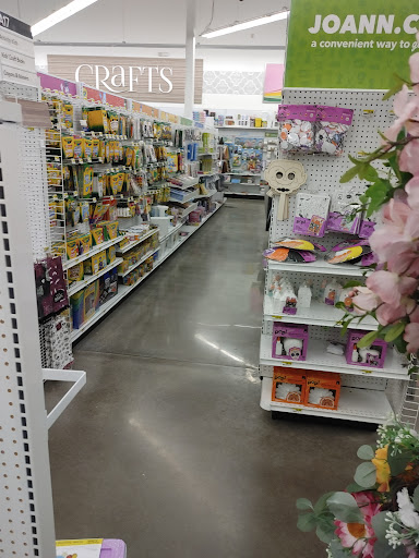 Fabric Store «Jo-Ann Fabrics and Crafts», reviews and photos, 6930 W Kellogg Dr, Wichita, KS 67209, USA