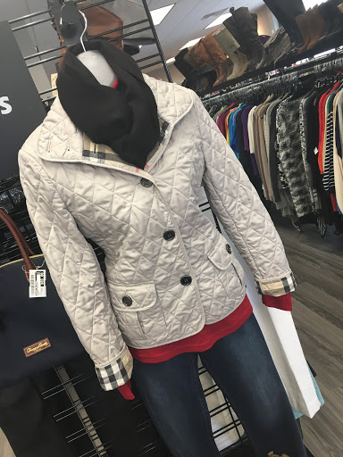 Used Clothing Store «Clothes Mentor», reviews and photos, 306 Oyster Point Rd, Newport News, VA 23602, USA