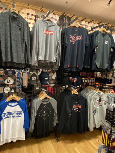Sportswear Store «Rally House Rochester Hills», reviews and photos, 2861 S Rochester Rd, Rochester Hills, MI 48307, USA