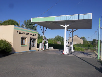 AVIA Le Relais des Salons AVIA 24/24 à Saint-Vallier