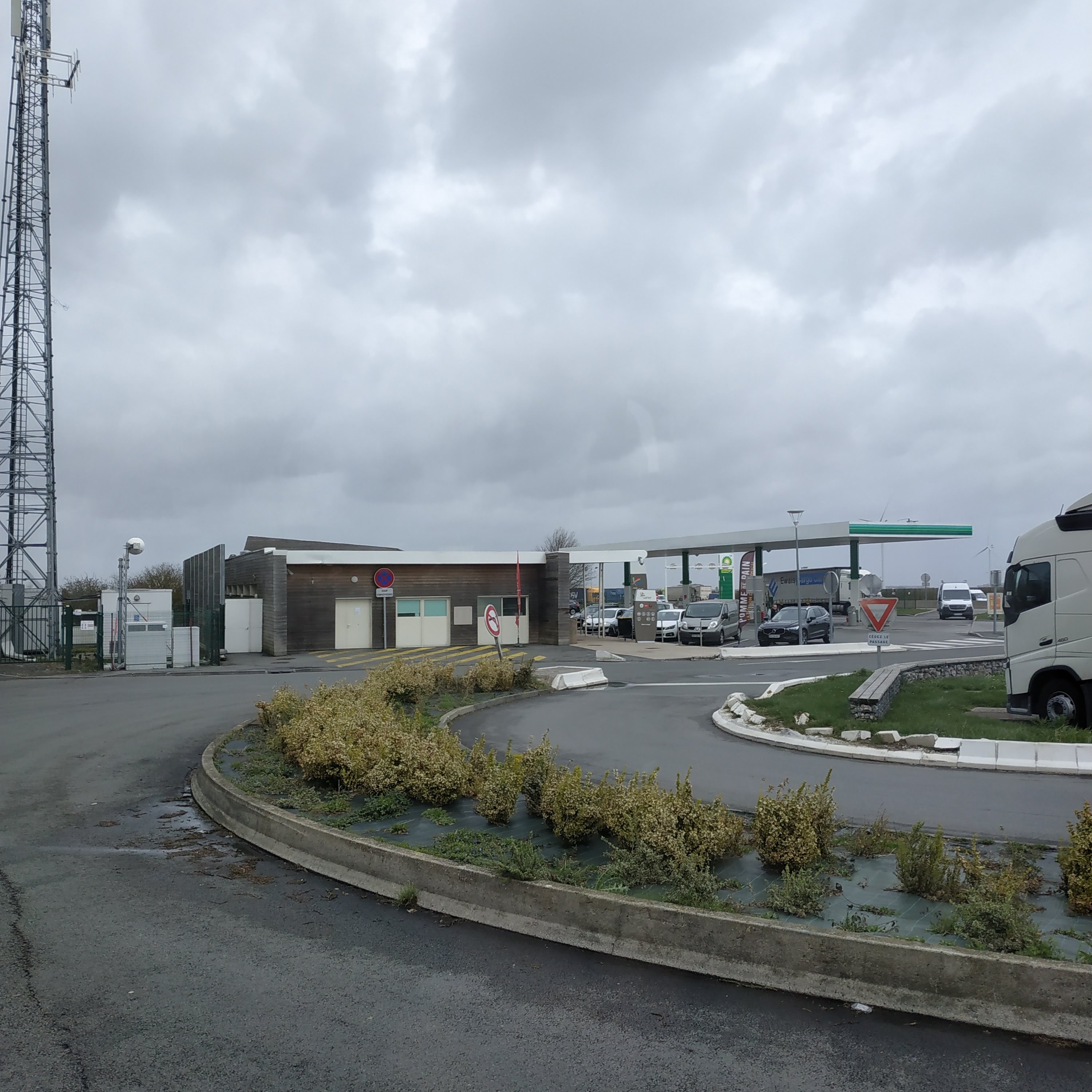 Photo n° 2 de l'avis de Special.u fait le 13/03/2019 à 13:06