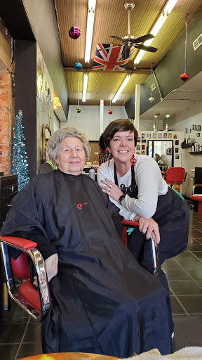 Beauty Salon «Hair Bomb Salon», reviews and photos, 833 Burke St, Winston-Salem, NC 27101, USA