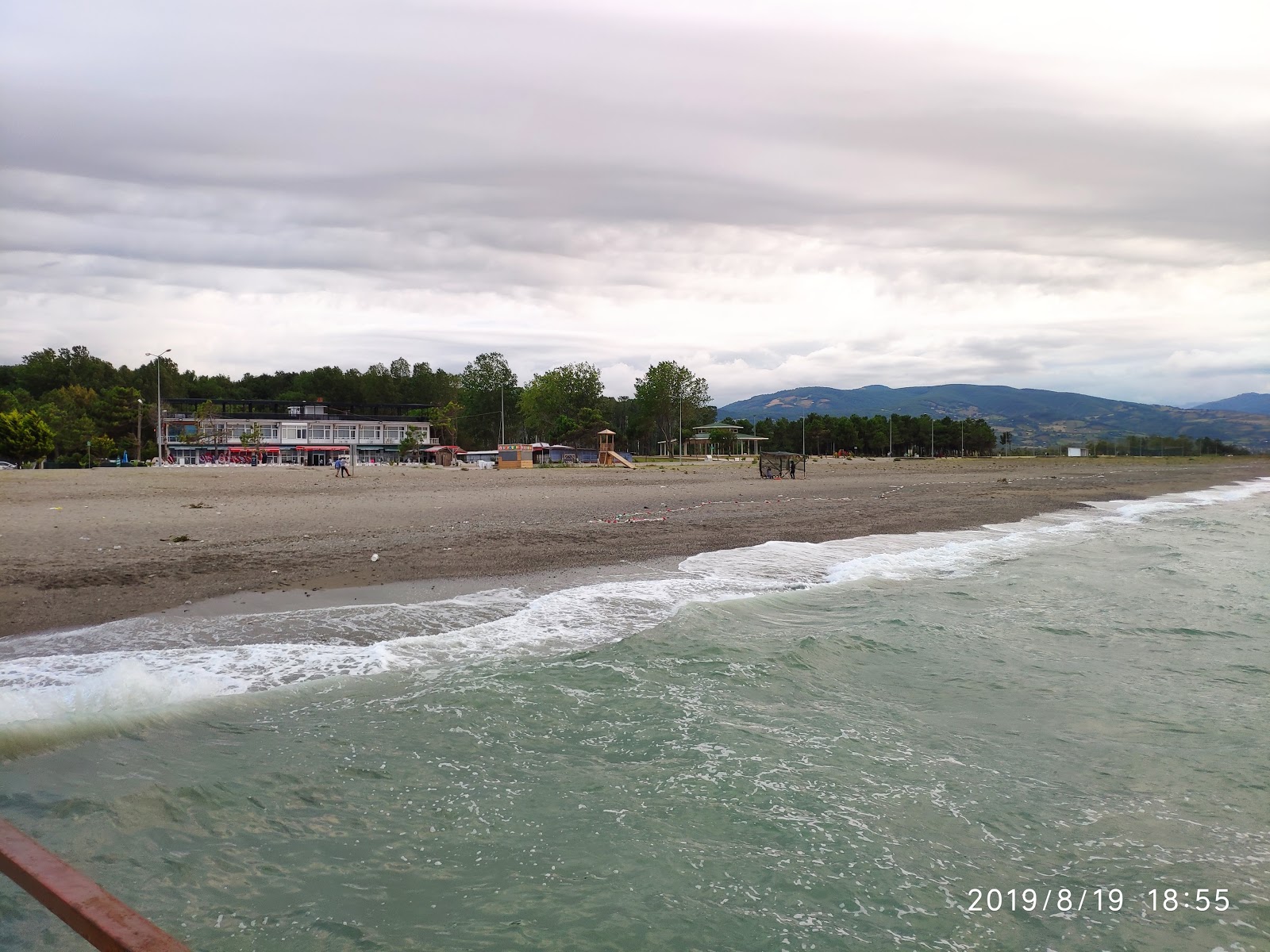 Fotografie cu Geyikkosan Sahili - locul popular printre cunoscătorii de relaxare