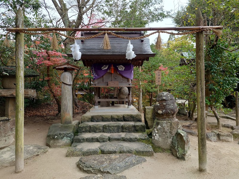 山神神社・社日社