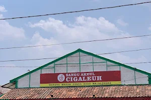 Sangu Akeul Cigaleuh Rumah Makan Sunda Khas Majalengka image