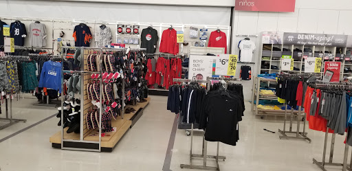 Discount Store «Kmart», reviews and photos, 2000 E 10 Mile Rd, Warren, MI 48091, USA