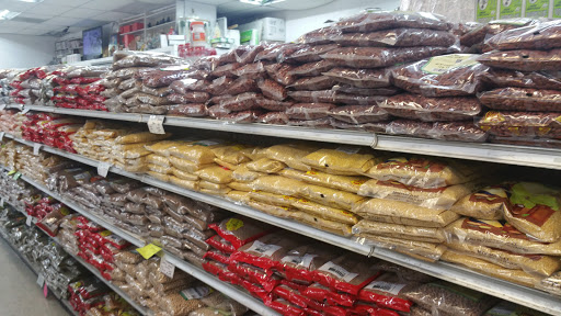 Indian Grocery Store «INDIA MARKET & SUPER EYEBROW THREADING», reviews and photos, 5203 Elkhorn Blvd, Sacramento, CA 95842, USA