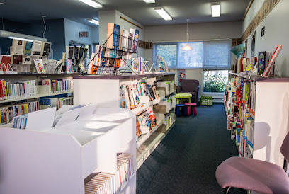 Library De Sainte-Angèle