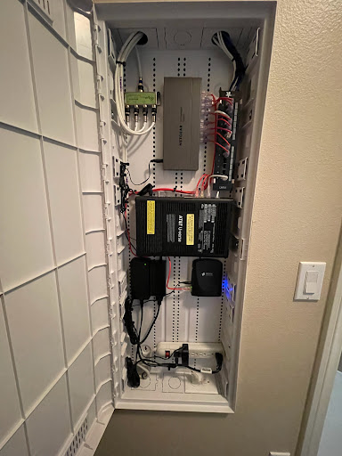 Liquor Store «A To Z Liquor & Delicatessen», reviews and photos, 944 N Azusa Ave, Azusa, CA 91702, USA