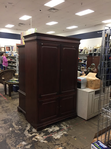 Thrift Store «Goodwill Central Texas - Georgetown», reviews and photos, 3010 Williams Dr #137, Georgetown, TX 78628, USA