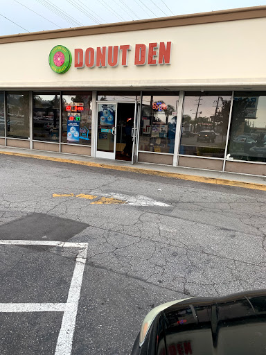 Donut Shop «DONUT DEN», reviews and photos, 4257 Pacific Coast Hwy, Torrance, CA 90505, USA