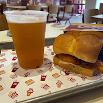 Photo n°1 de l'avis de Matteo.e fait le 25/08/2023 à 11:45 sur le  sweetburger - Navigli à Milan