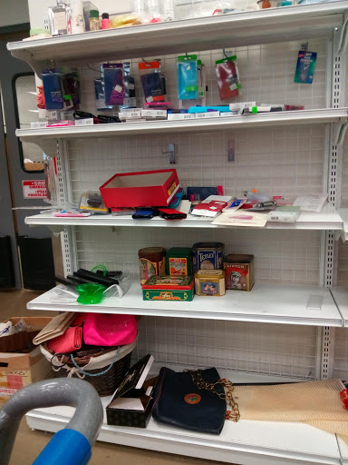 Thrift Store «Goodwill Store, Outlet Center & Donation Center», reviews and photos, 571 Hepburn Rd, Avondale, PA 19311, USA