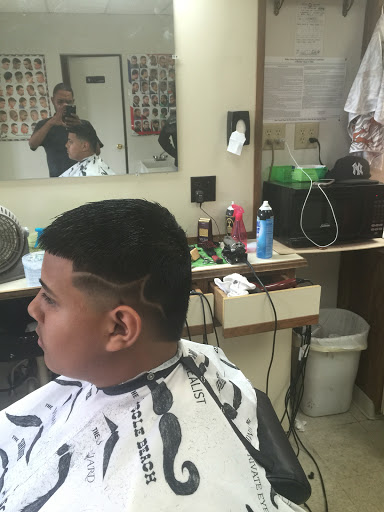 Barber Shop «5 Star Barbershop», reviews and photos, 2014 Tytus Ave, Middletown, OH 45042, USA