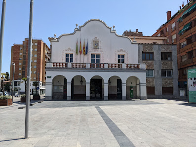 Ayuntamiento de Cerdanyola del Vallès Carrer de Lluís Companys, 2, 08290 Cerdanyola del Vallès, Barcelona, España
