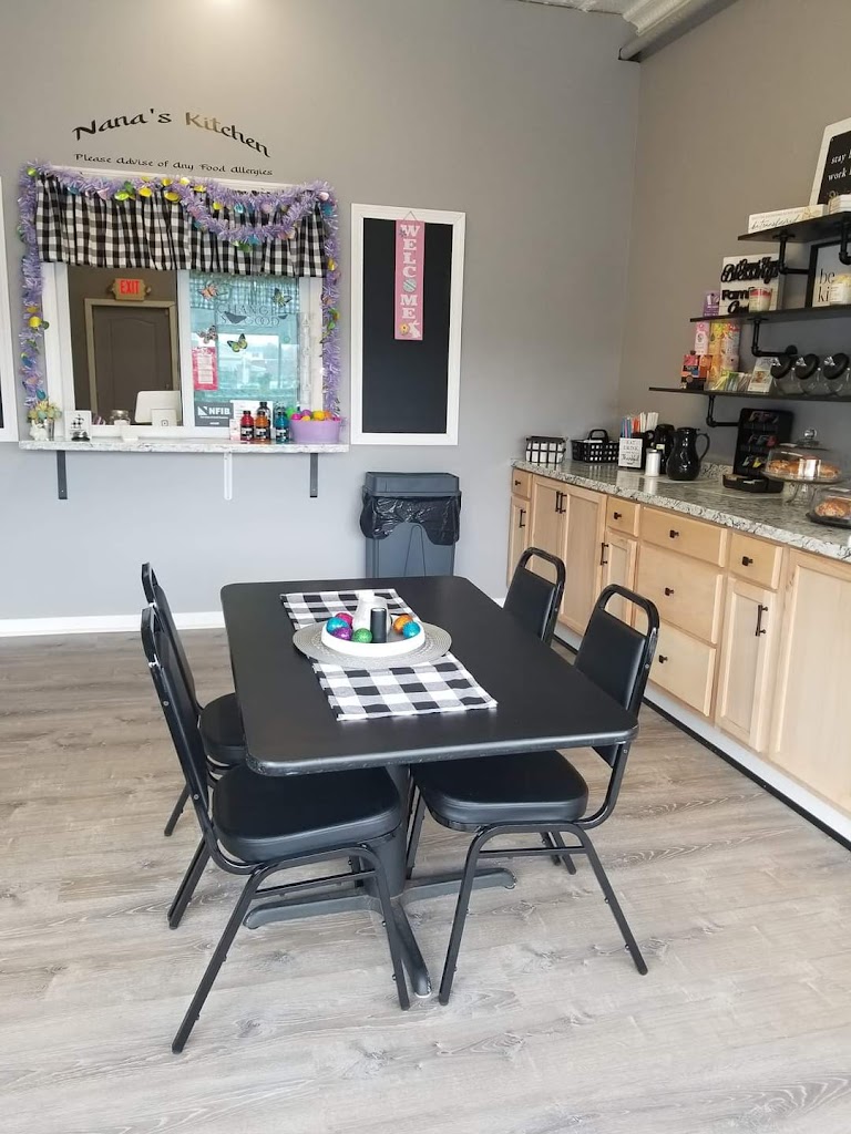 Nana's kitchen 01085