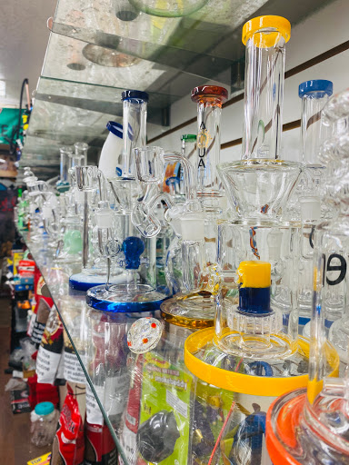 Tobacco Shop «AM SMOKE SHOP», reviews and photos, 1401 State St, Orem, UT 84057, USA