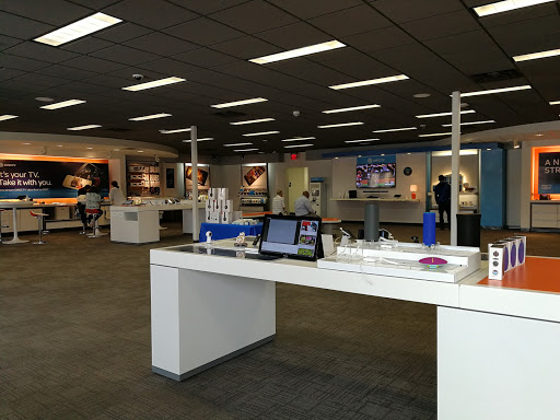 Cell Phone Store «AT&T», reviews and photos, 303 Sawdust Rd, The Woodlands, TX 77380, USA