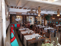 Atmosphère du Restaurant de spécialités provençales Marius à la Plage à La Croix-Valmer - n°19