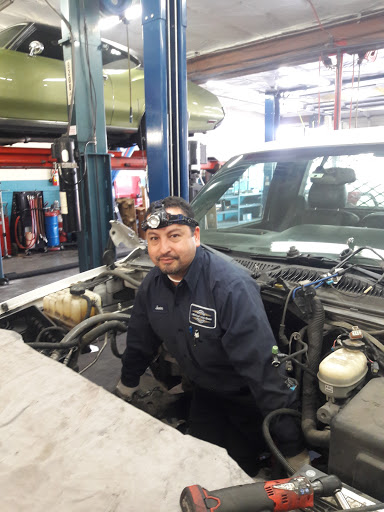 Auto Parts Store «NAPA Auto Parts - Genuine Parts Company», reviews and photos, 2033 140th Ave NE, Bellevue, WA 98005, USA