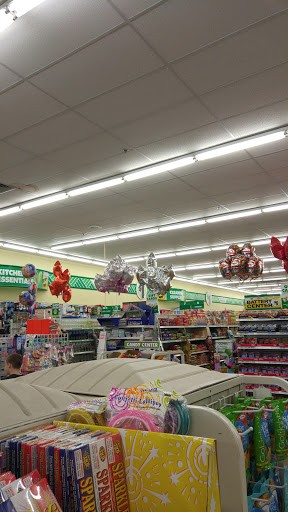 Dollar Store «Dollar Tree», reviews and photos, 1551 Missouri Ave N, Largo, FL 33770, USA