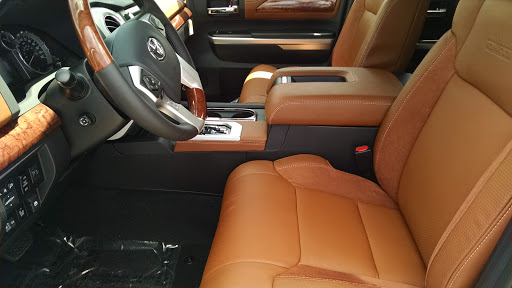 Toyota Dealer «Langway Toyota of Newport», reviews and photos, 285 E Main Rd, Middletown, RI 02842, USA