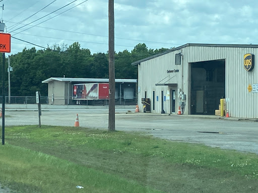 Shipping and Mailing Service «UPS Customer Center», reviews and photos, 2000 Hastings Ave, Searcy, AR 72143, USA