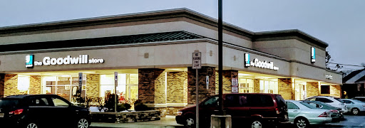 Thrift Store «Goodwill Industries Store & Donation Center», reviews and photos, 30 Broadway, Elmwood Park, NJ 07407, USA