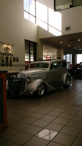 Toyota of Glendora image